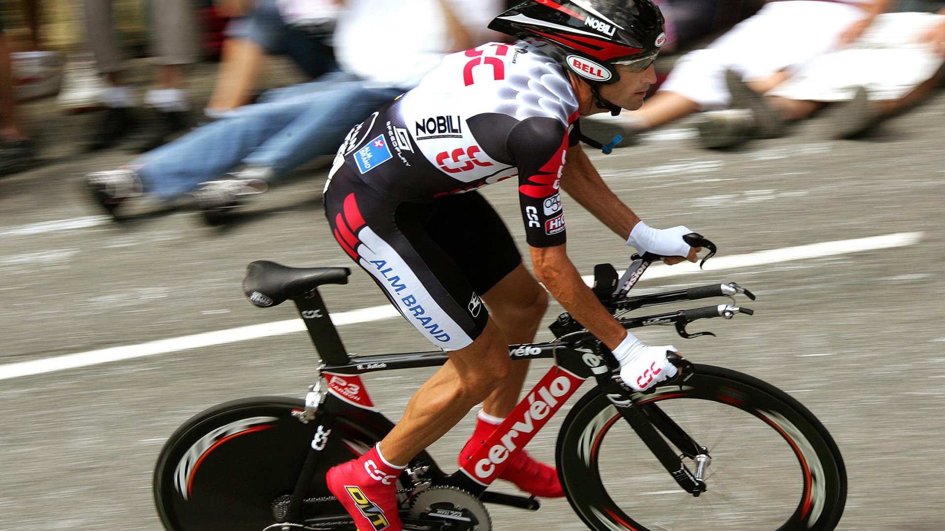 年轻教练是否应承担更多战术革新责任,青少年教练对青少年成长所起的作用